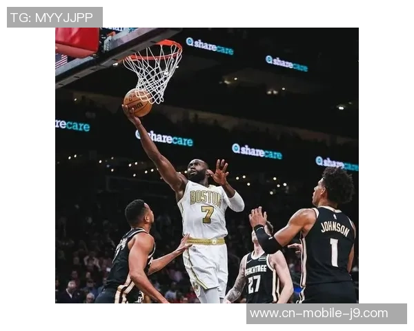 布朗轰42+4+4仍无缘今天最佳!对不住,你碰到创纪录的华子了 布朗轰42+4+4仍无缘今天最佳!对不住,你碰到创纪录的华子了